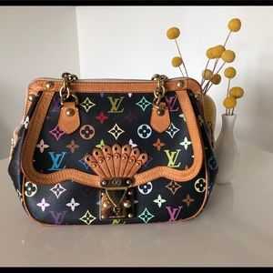 Authentic LOUIS VUITTON GRACIE MM NOIR